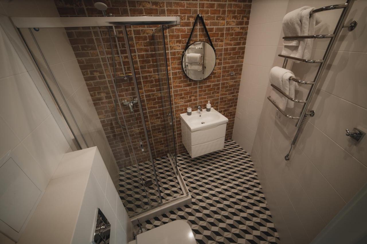 Kostjukowski Apartments Mudroho 12 V Lviv Bagian luar foto
