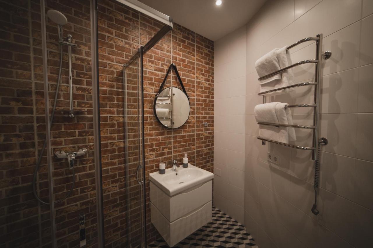 Kostjukowski Apartments Mudroho 12 V Lviv Bagian luar foto